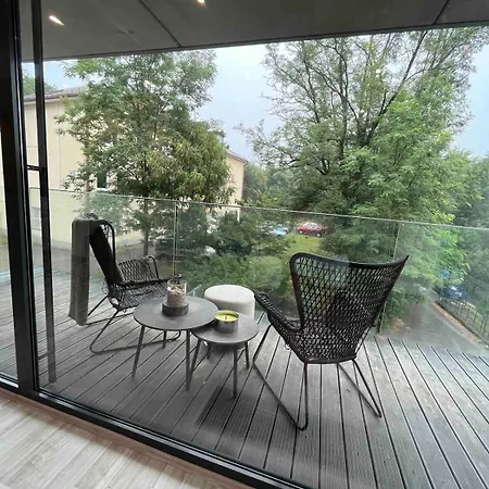 Lovely For 6guest Forest Park 10minutes From Center Apartment *